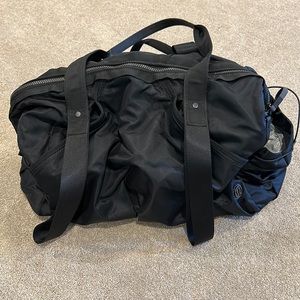 Lululemon duffel bag